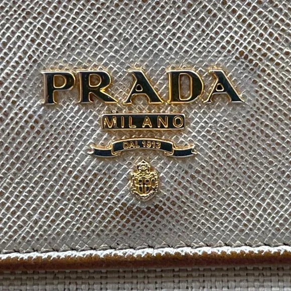 Prada Wallet Tri Fold Gold Tone Leather Card Holder Purse Made in Italy authenti - Picture 12 of 14